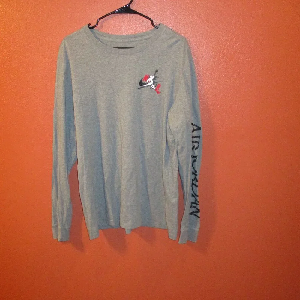 Jordan Shirt Men X Large Gray Red White Black Jumping Airman Long Sleeve Shirt